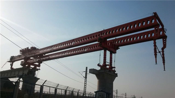 公鐵兩用架橋機9